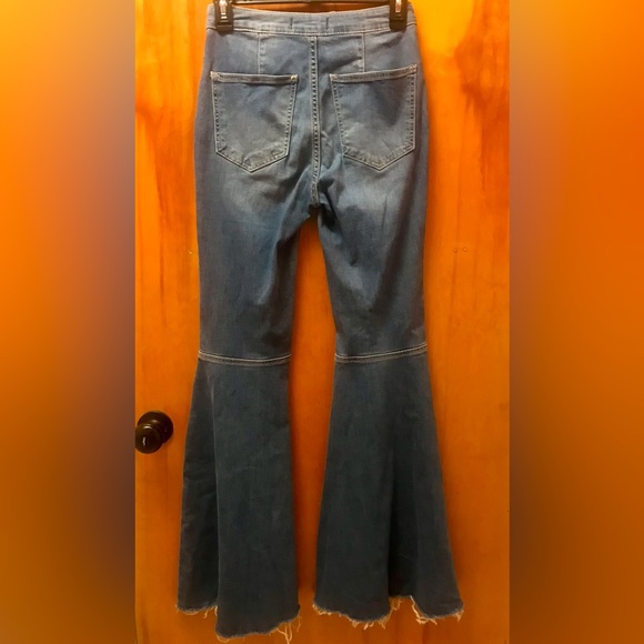 We the Free People 'Just Float On' Wide Flare Raw Distressed High Rise Jeans 25 - Picture 7 of 10